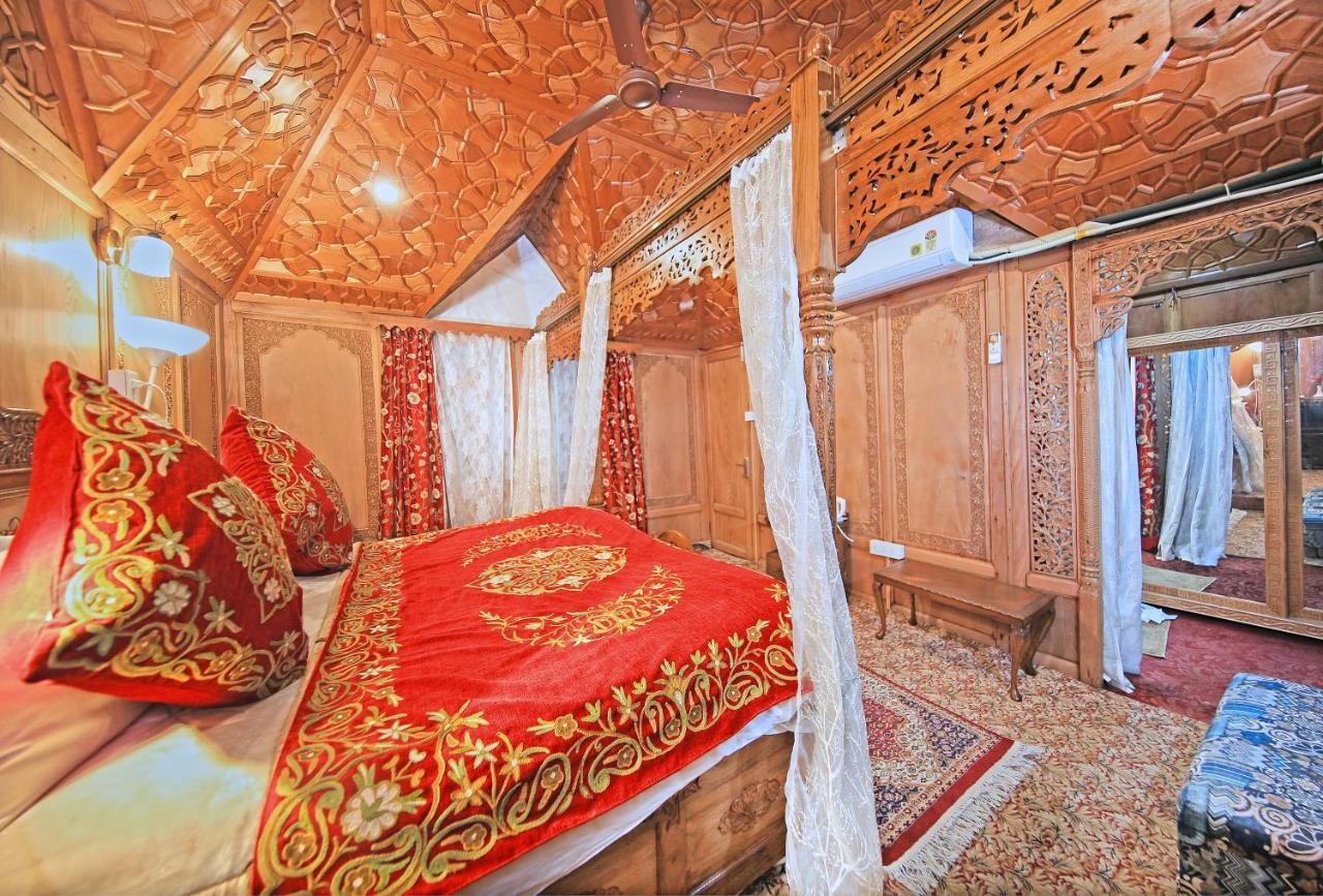 Kolu Group Of Houseboats Ξενοδοχείο Σριναγκάρ Εξωτερικό φωτογραφία