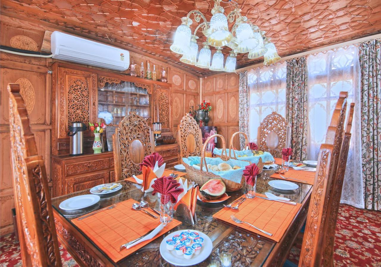 Kolu Group Of Houseboats Ξενοδοχείο Σριναγκάρ Εξωτερικό φωτογραφία