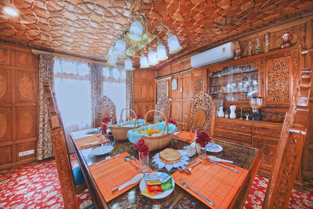 Kolu Group Of Houseboats Ξενοδοχείο Σριναγκάρ Εξωτερικό φωτογραφία