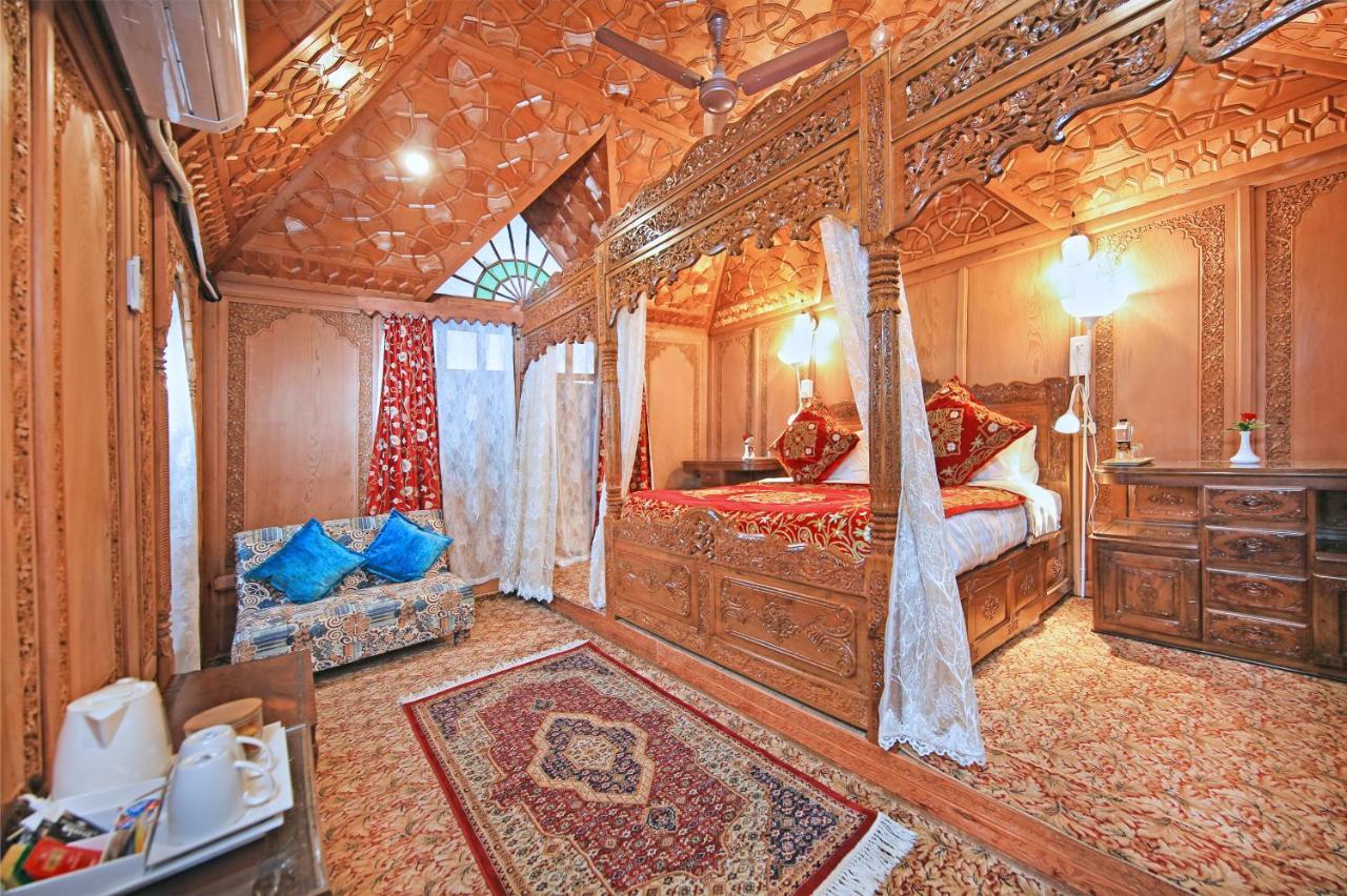 Kolu Group Of Houseboats Ξενοδοχείο Σριναγκάρ Εξωτερικό φωτογραφία